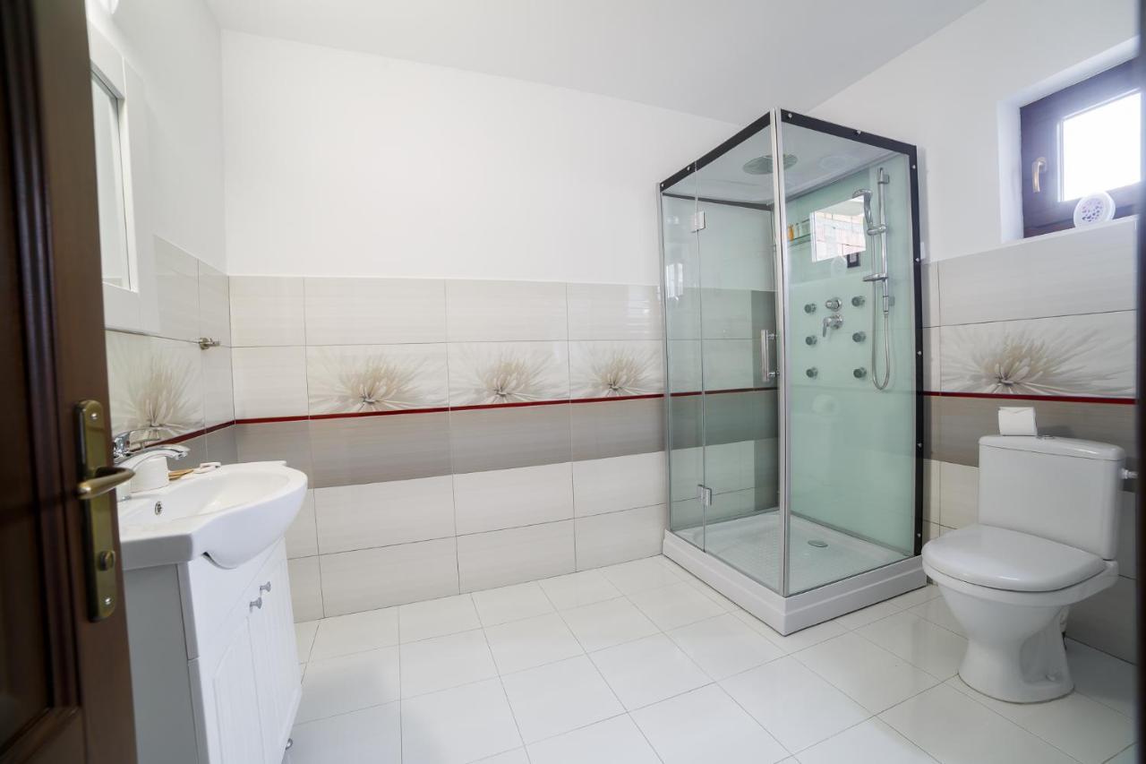 Gradina Mariajelor 2*