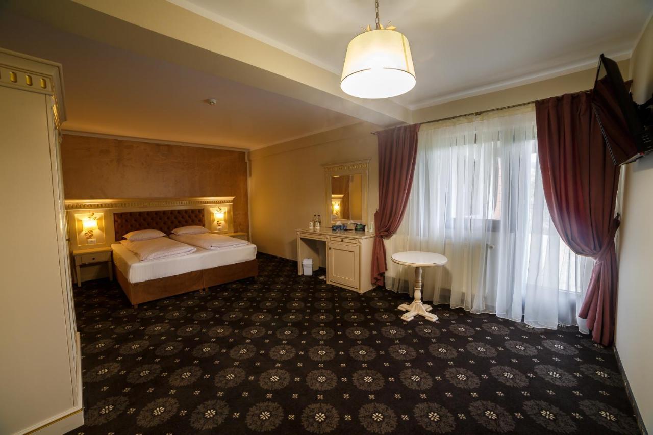 Gradina Mariajelor Hotel Câmpulung Moldovenesc