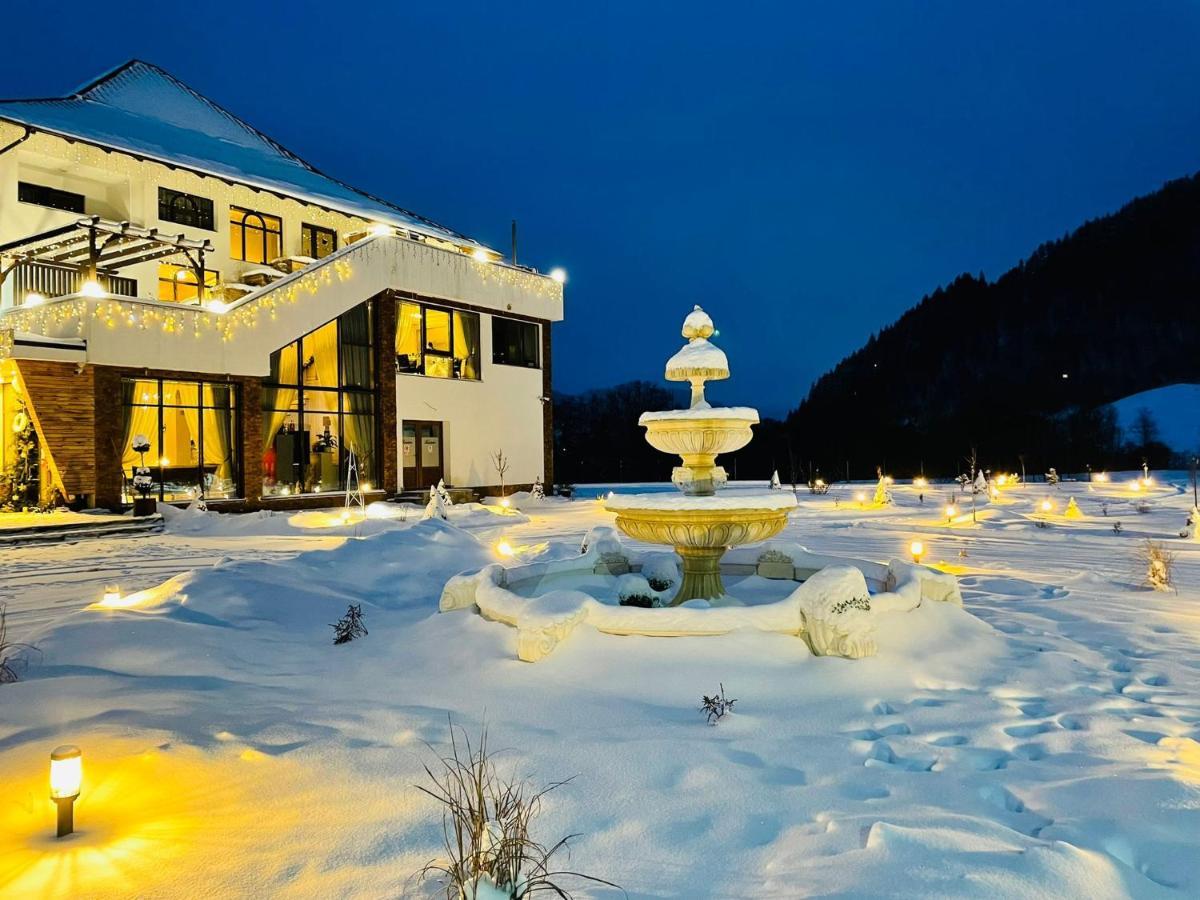Gradina Mariajelor Hotel Câmpulung Moldovenesc